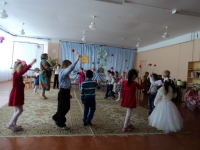 reg-school.ru/tula/kurkino/knosh/news/201504028martDSC02086.JPG